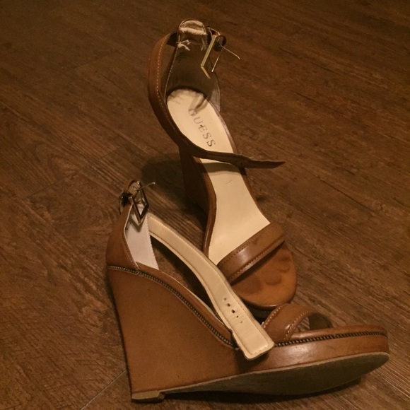 Heels - Picture 3 of 4